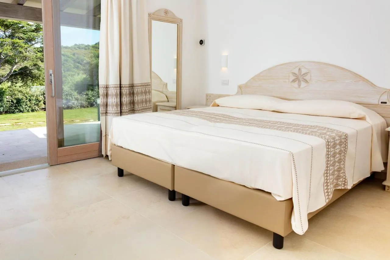 Bed & Breakfast La Corte Di Pulicinu Baja Sardinia