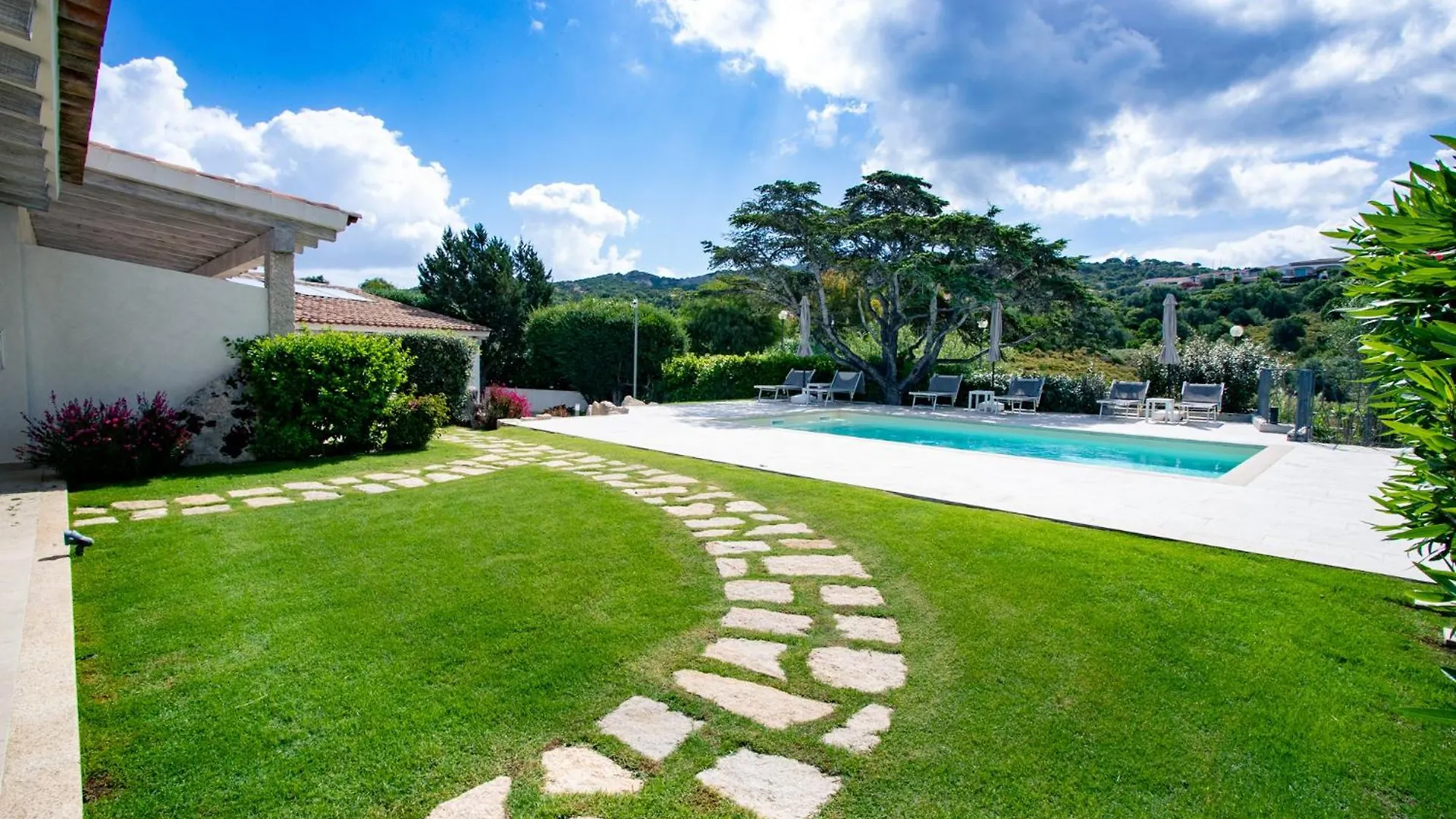 Bed & Breakfast La Corte Di Pulicinu Baja Sardinia Italy